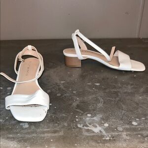 Kelly & Katie White Block Heel Sandals